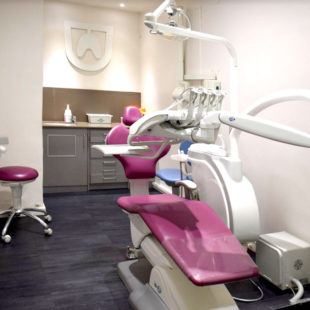 clínica dental a Vilanova de del Camí