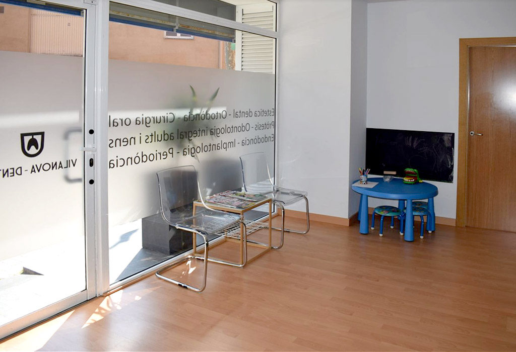 clínica dental a Vilanova de del Camí